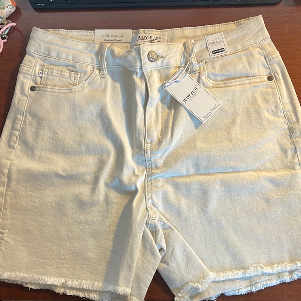 Judy Blue Womens XL high waist cream cutoff shorts
